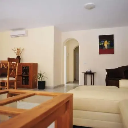 Appartement Playa Blanca Sleeps 6 Pool Air Con Wifi *